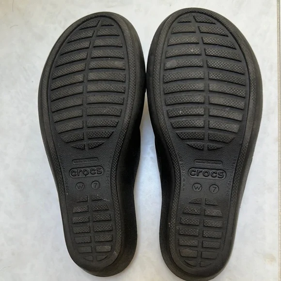 CROCS Women's Black Slide Sandals - Picture 3 of 3